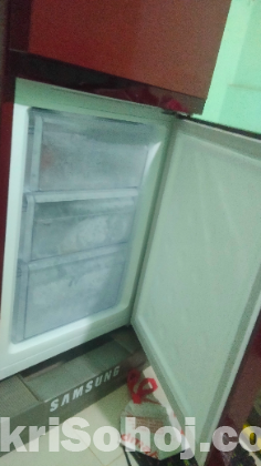 218ltr Samsung fridge